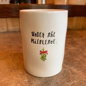 Rae Dunn “Under The Mistletoe” Candle